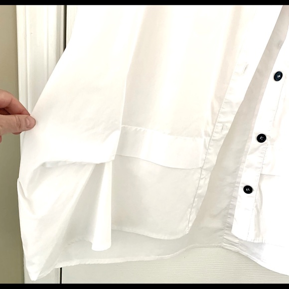 Comfy U.S.A. Handkerchief
Hem White Button Back Shirt Size S - Picture 2 of 10